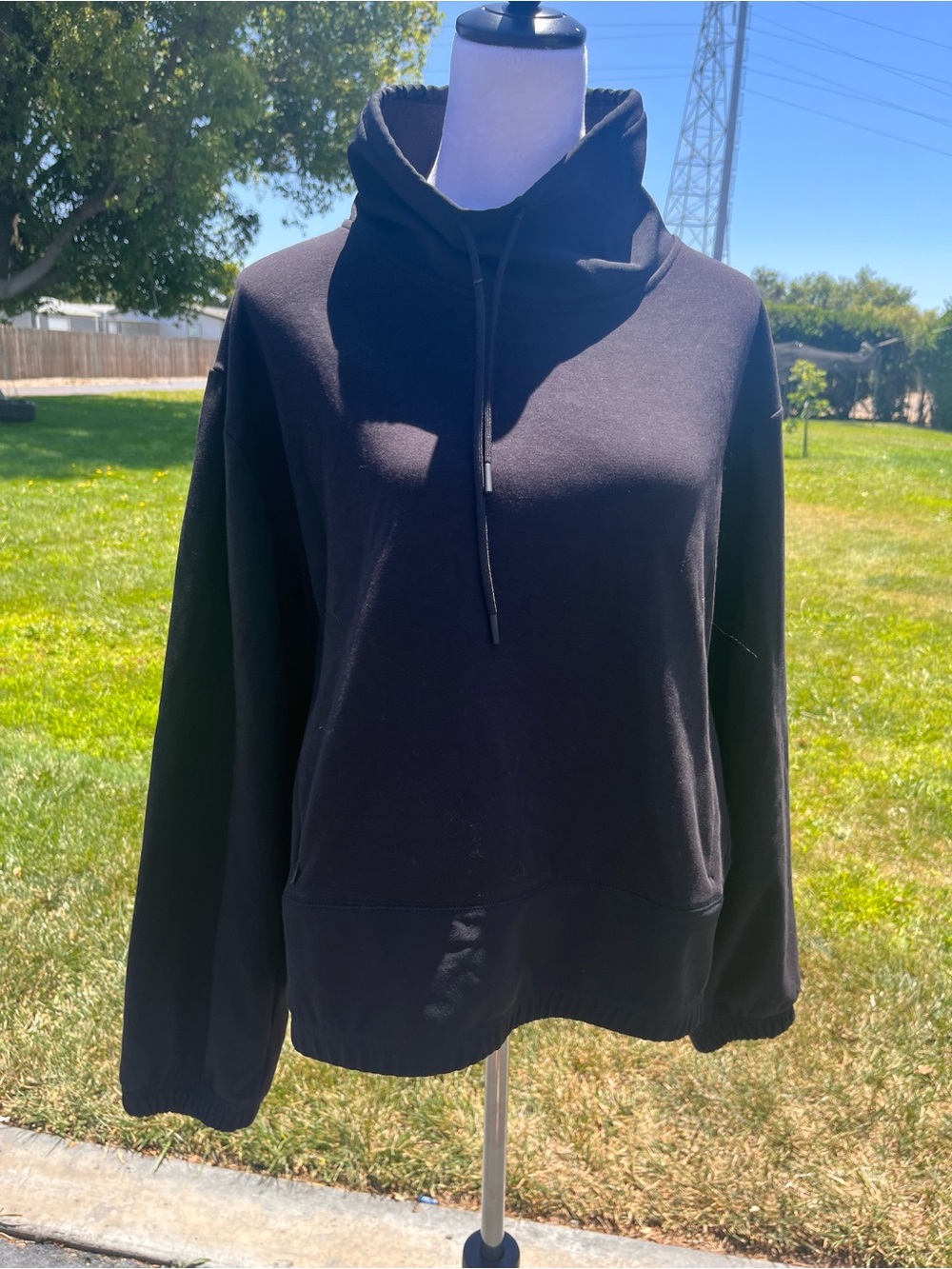 Athleta triumph hybrid funnel neck sweatshirt